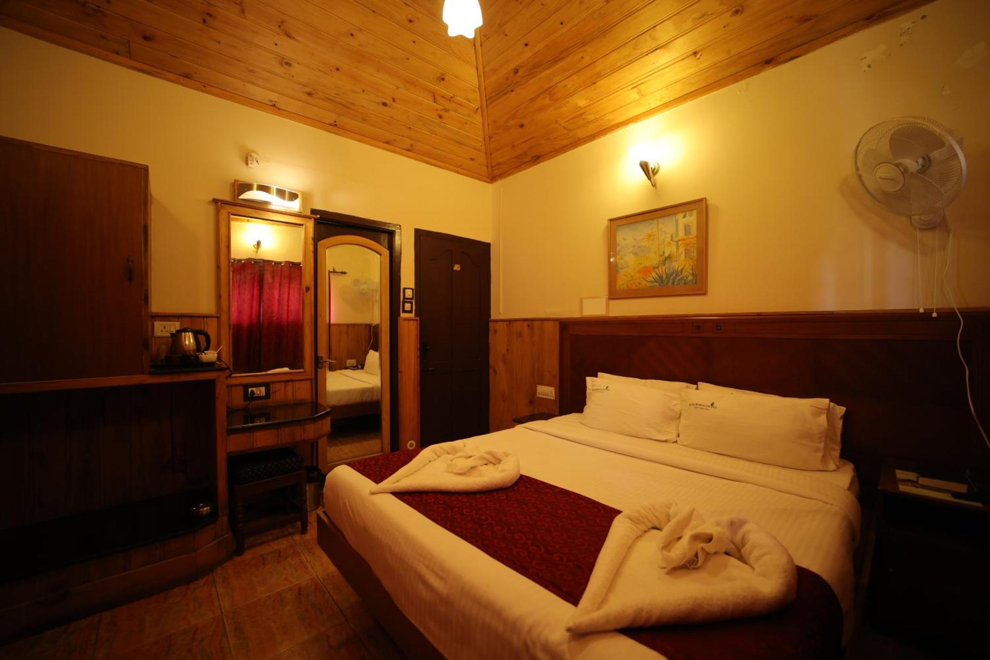 Pine Borough Inn Kodaikanal Ngoại thất bức ảnh