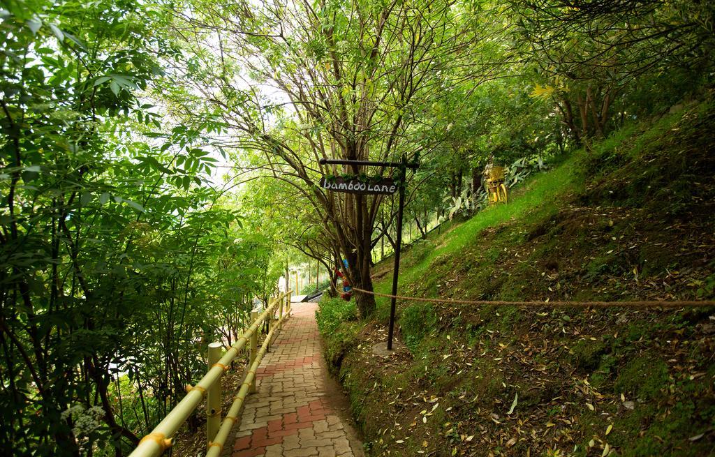 Pine Borough Inn Kodaikanal Ngoại thất bức ảnh