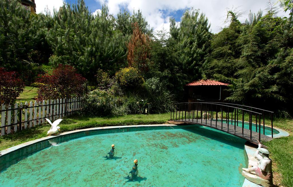 Pine Borough Inn Kodaikanal Ngoại thất bức ảnh