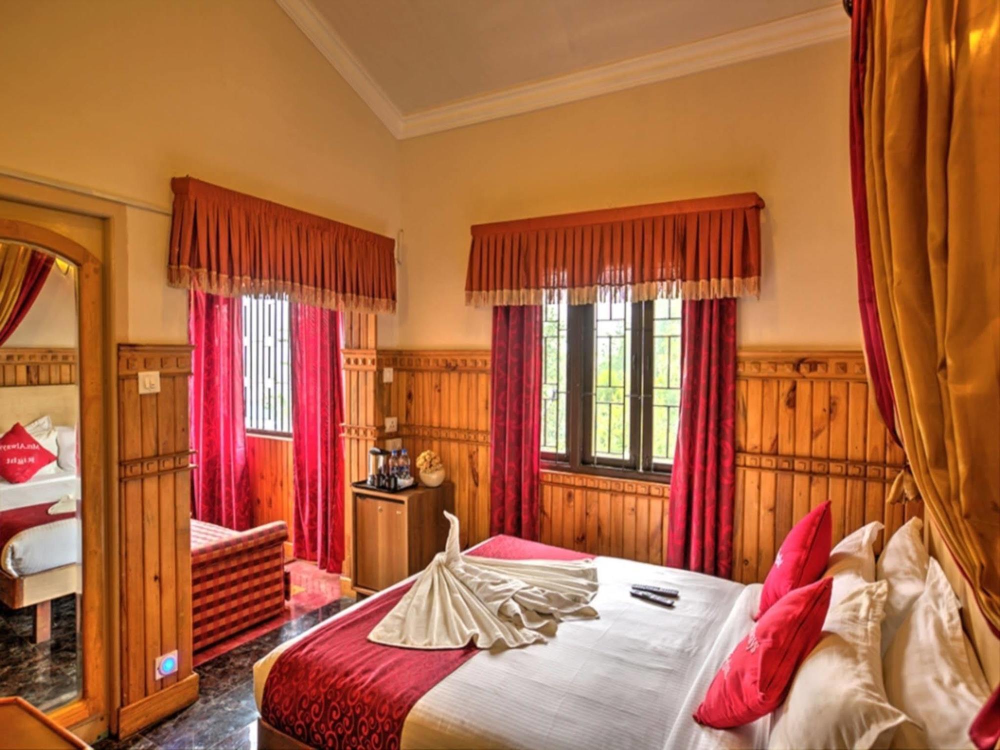 Pine Borough Inn Kodaikanal Ngoại thất bức ảnh